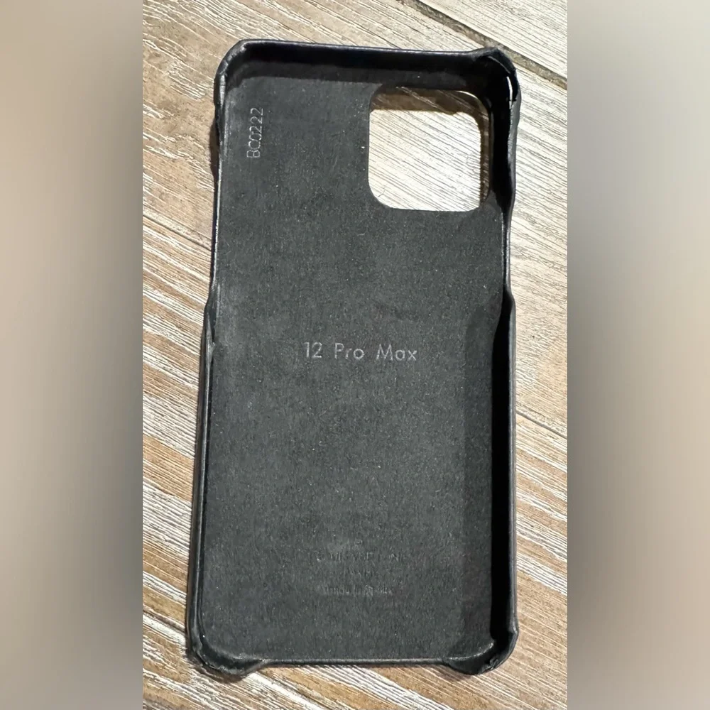 Authentic Louis Vuitton iPhone 12 Pro Max Bumper - Picture 2 of 11